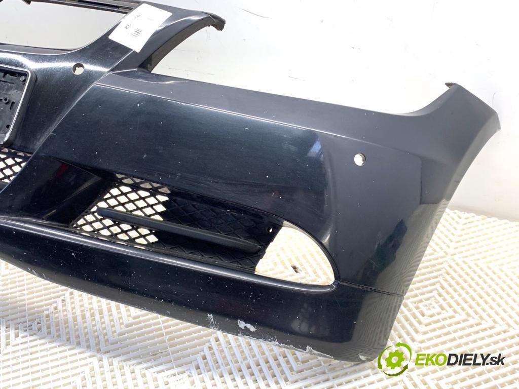 BMW E90 sedan 2005 110 kW 320 i 1995 Nárazník predný 475 (Kľučka dverí ostatné)