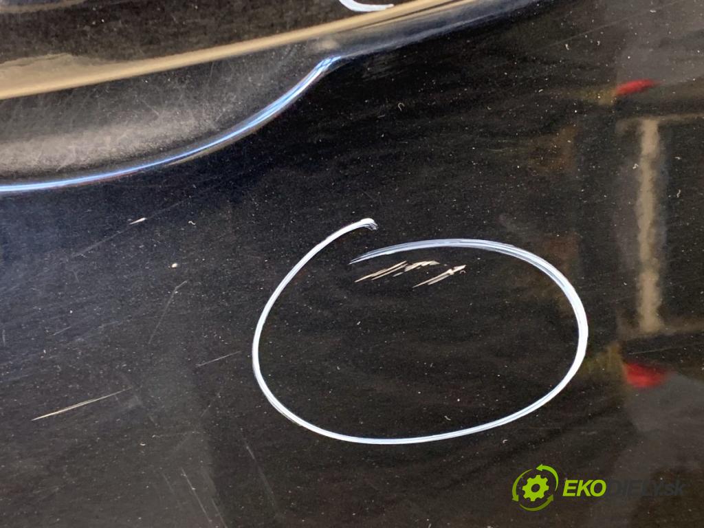 BMW E90 sedan 2005 110 kW 320 i 1995 Dvere pravy zad 475