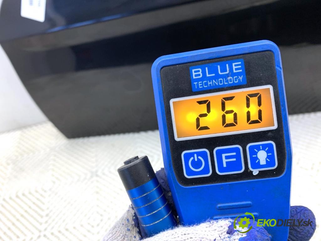 BMW E90 sedan 2005 110 kW 320 i 1995 Dvere ľavy predný 475