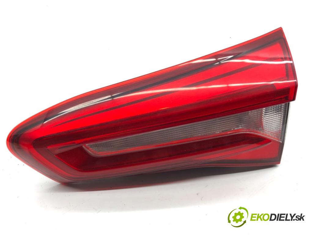 FORD FOCUS IV Kombi 2018 110 kW 2.0 EcoBlue 1995 Svetlo zad pravá vnútorná JX7B-13A602-HB (Kľučka dverí ostatné)