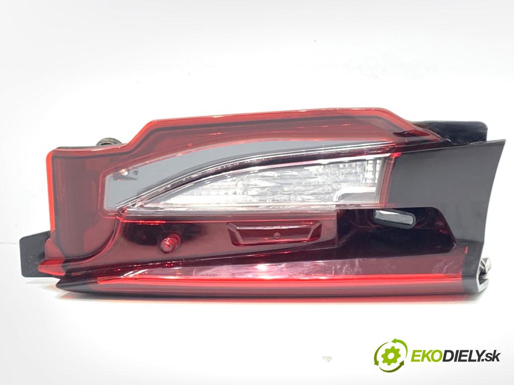 MAZDA CX-9 SUV 2016 184 kW 2.5 T AWD 2488 Svetlo zad ľavá strana vnútorná TK50-513G0 (Kľučka dverí ostatné)