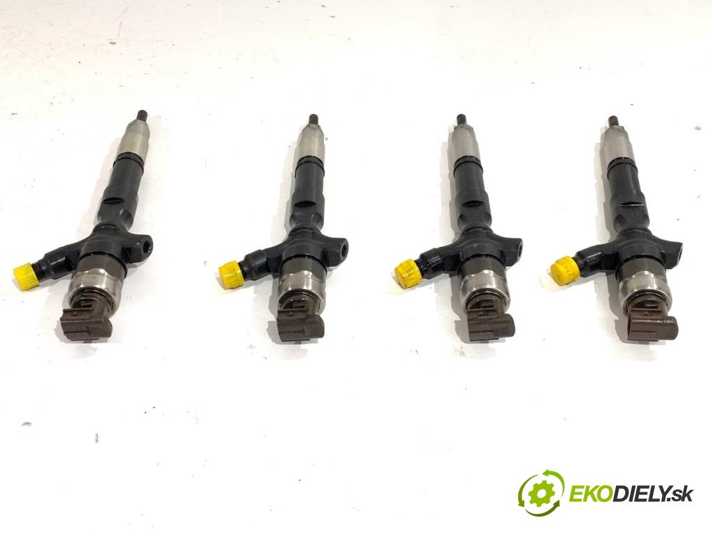 TOYOTA LAND CRUISER J12 samochód terenowy zamknięty 2006 127 kW 3.0 D-4D (KDJ120, KDJ125, KDJ121) 2982 vstřikovací ventily 23670-30280