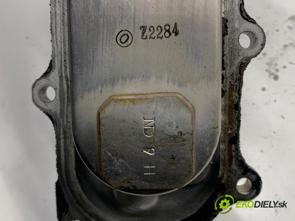 TOYOTA LAND CRUISER J12 samochód terenowy zamknięty 2006 127 kW 3.0 D-4D (KDJ120, KDJ125, KDJ121) 2982 Obal filtra oleja chladič