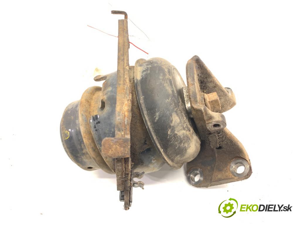 TOYOTA LAND CRUISER J12 samochód terenowy zamknięty 2006 127 kW 3.0 D-4D (KDJ120, KDJ125, KDJ121) 2982 AirBag motora pravý 