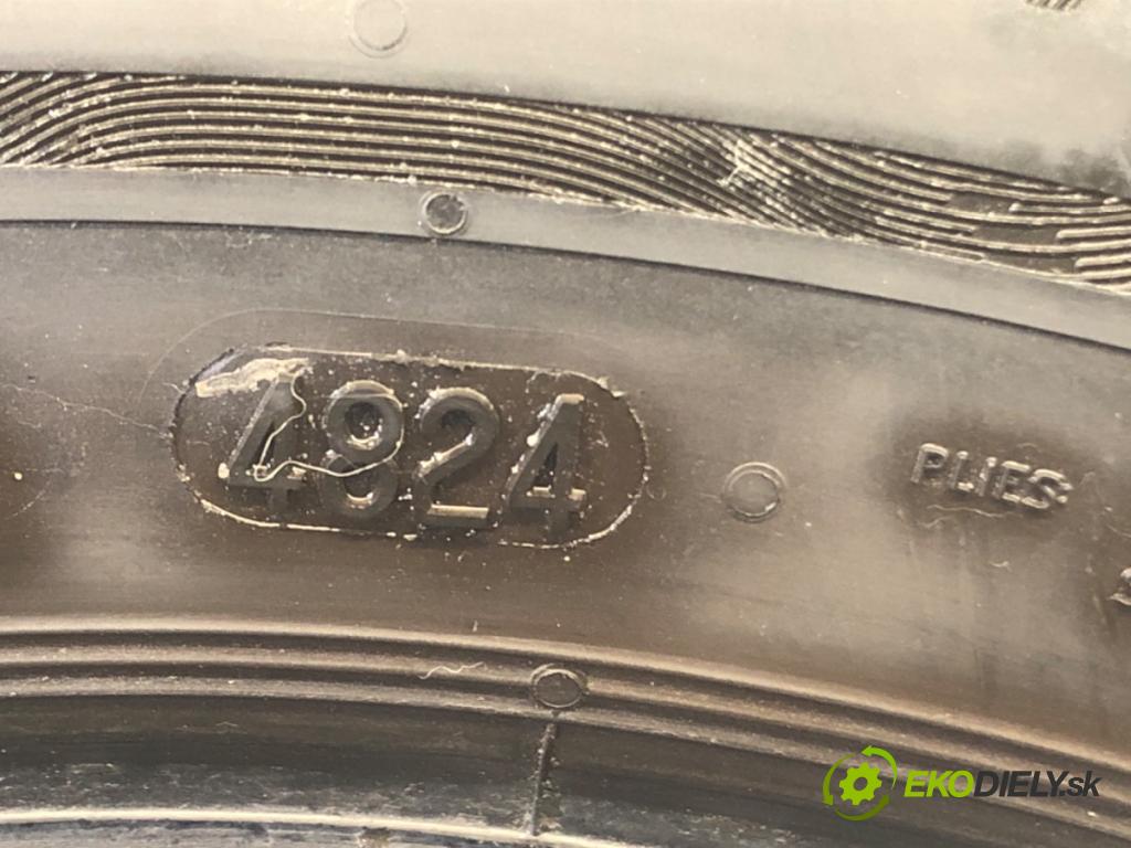 --- ---      PNEUMATIKY: 2X 175/65 14" UNIROYAL