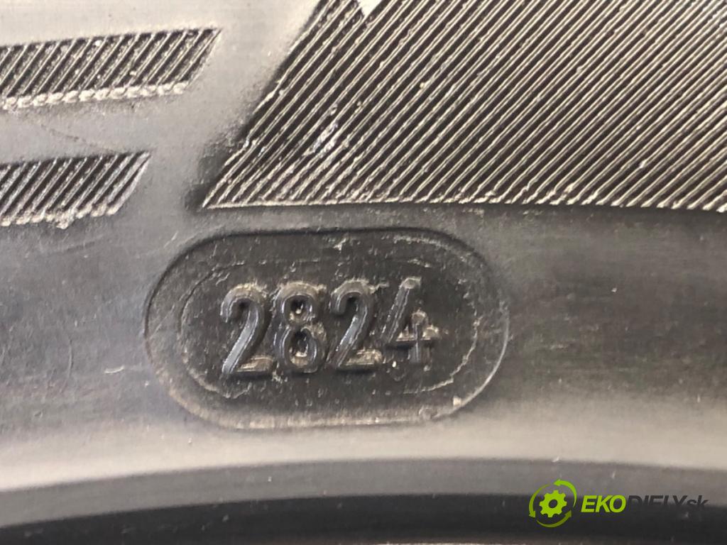 --- ---      PNEUMATIKA: zima 1X 195/55 16" AUSTONE: