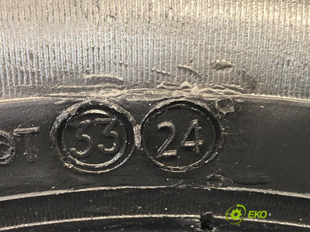 --- --- PNEUMATIKA: zima 2X 195/55 15" PNEU SERVIS: