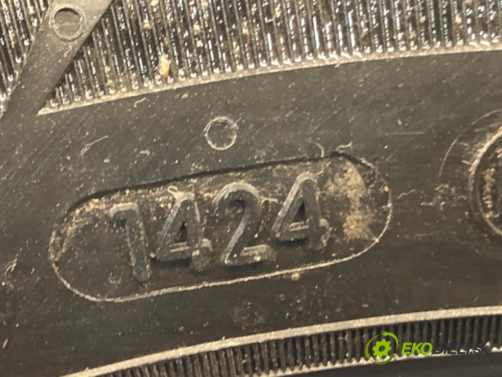 --- ---      PNEUMATIKA: zima 2X 155/65 14"