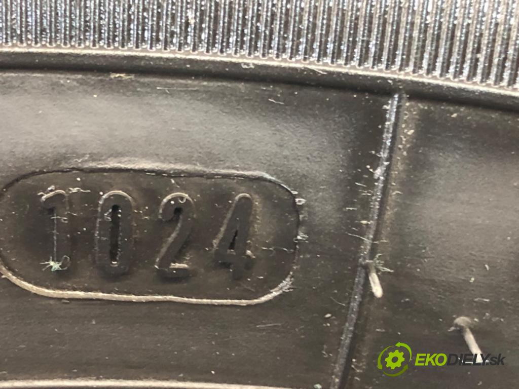 --- ---      PNEUMATIKY: PARA: VÍCENÁ SEZÓNA: 475/65 14" DĘBICA