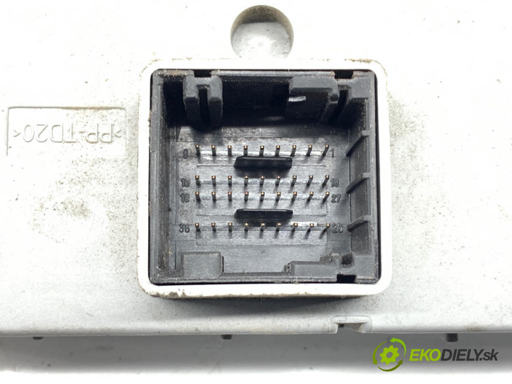 PEUGEOT BOXER I Autobus 2008 88 kW 2.2 BlueHDi 120 2179 Modul BSI 1361993080 (Poistková skrinka)