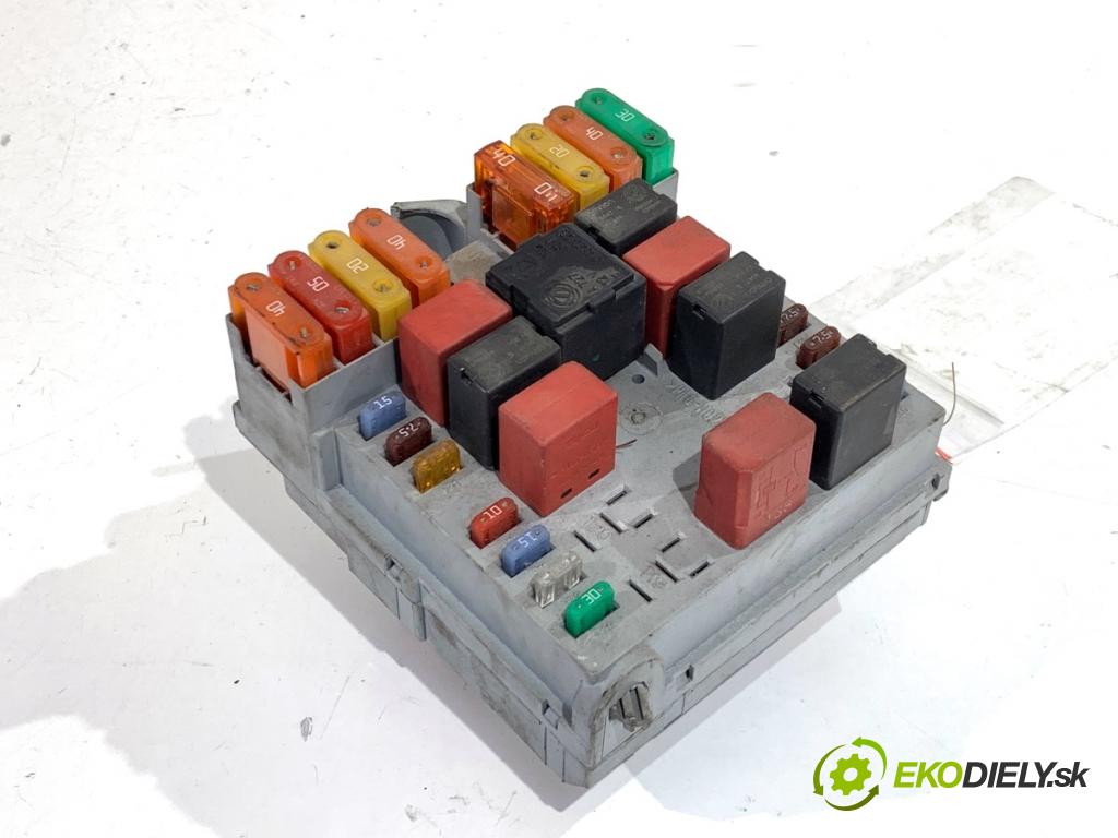 PEUGEOT BOXER I Autobus 2008 88 kW 2.2 BlueHDi 120 2179 skříňka poistková 1349948080 (Pojistková skříňka)