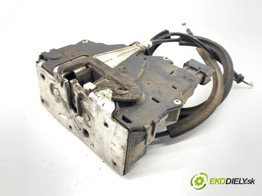 PEUGEOT BOXER I Autobus 2008 88 kW 2.2 BlueHDi 120 2179 zámok dveře pravý přední část 1350147080