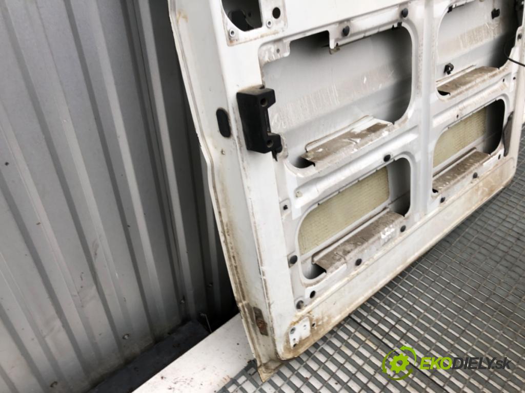 PEUGEOT BOXER I Autobus 2008 88 kW 2.2 BlueHDi 120 2179 Dvere pravy zad posuvné