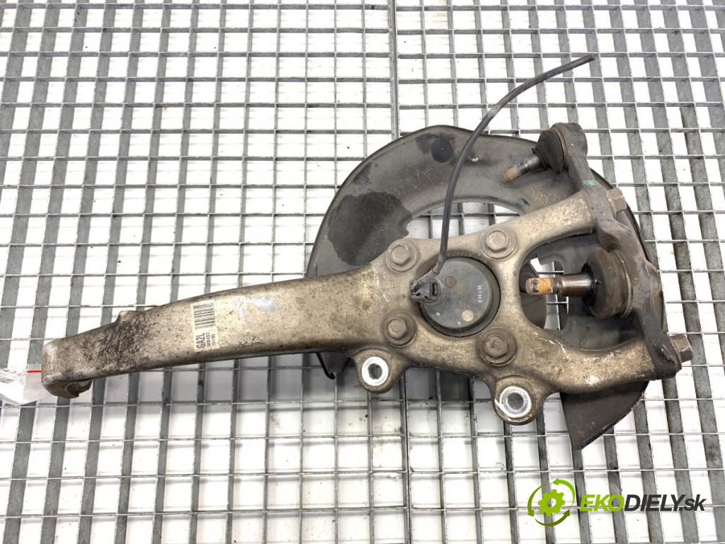 LEXUS IS sedan 2019 133 kW 300h (AVE30_) 2494 náboj levý přední část