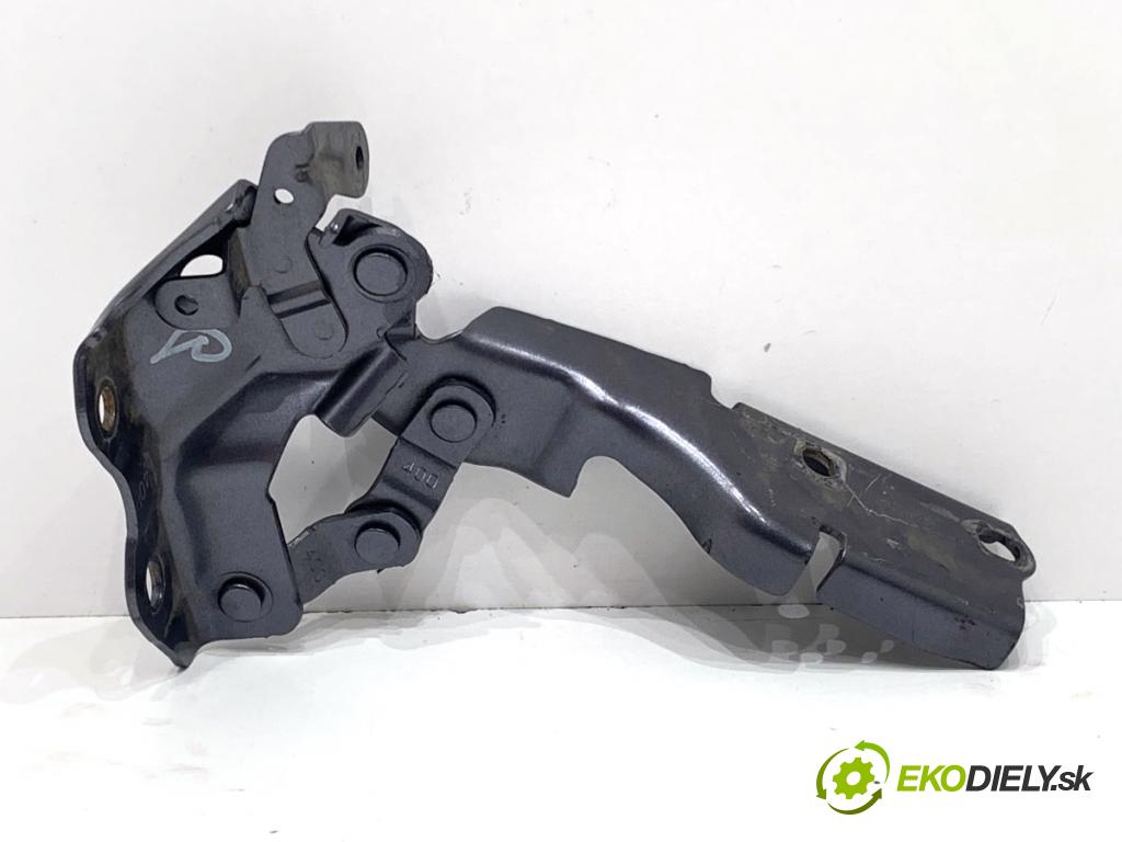 LEXUS IS sedan 2019 133 kW 300h (AVE30_) 2494 Záves kapoty pravy predný 