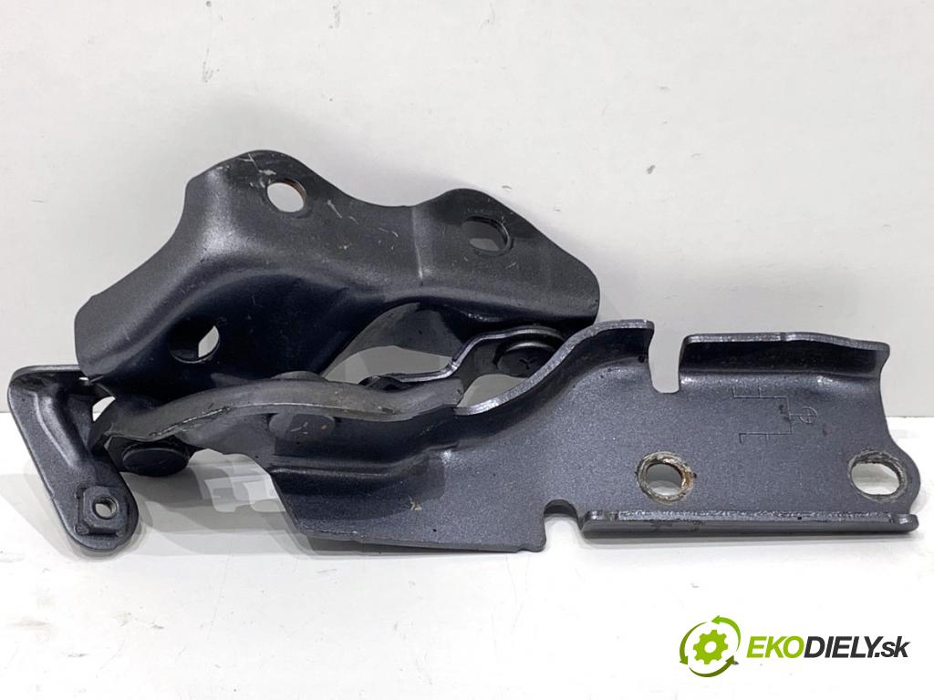 LEXUS IS sedan 2019 133 kW 300h (AVE30_) 2494 Záves kapoty pravy predný