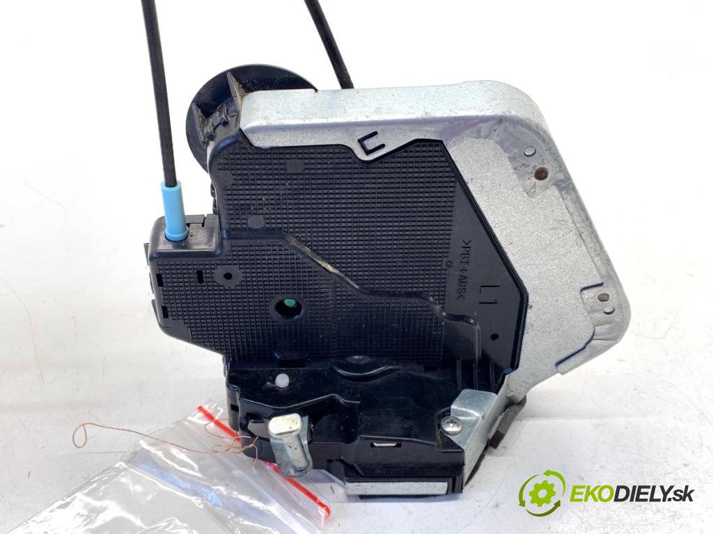 LEXUS IS sedan 2019 133 kW 300h (AVE30_) 2494 zámok Dvere ľavy zad 