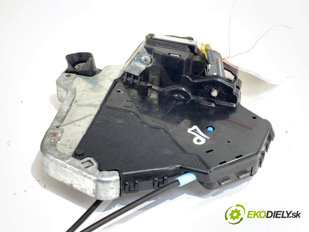 LEXUS IS sedan 2019 133 kW 300h (AVE30_) 2494 zámok Dvere ľavy predný