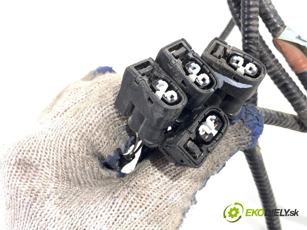 LEXUS IS sedan 2019 133 kW 300h (AVE30_) 2494 káblovačka PDC zadní část 82183-53070