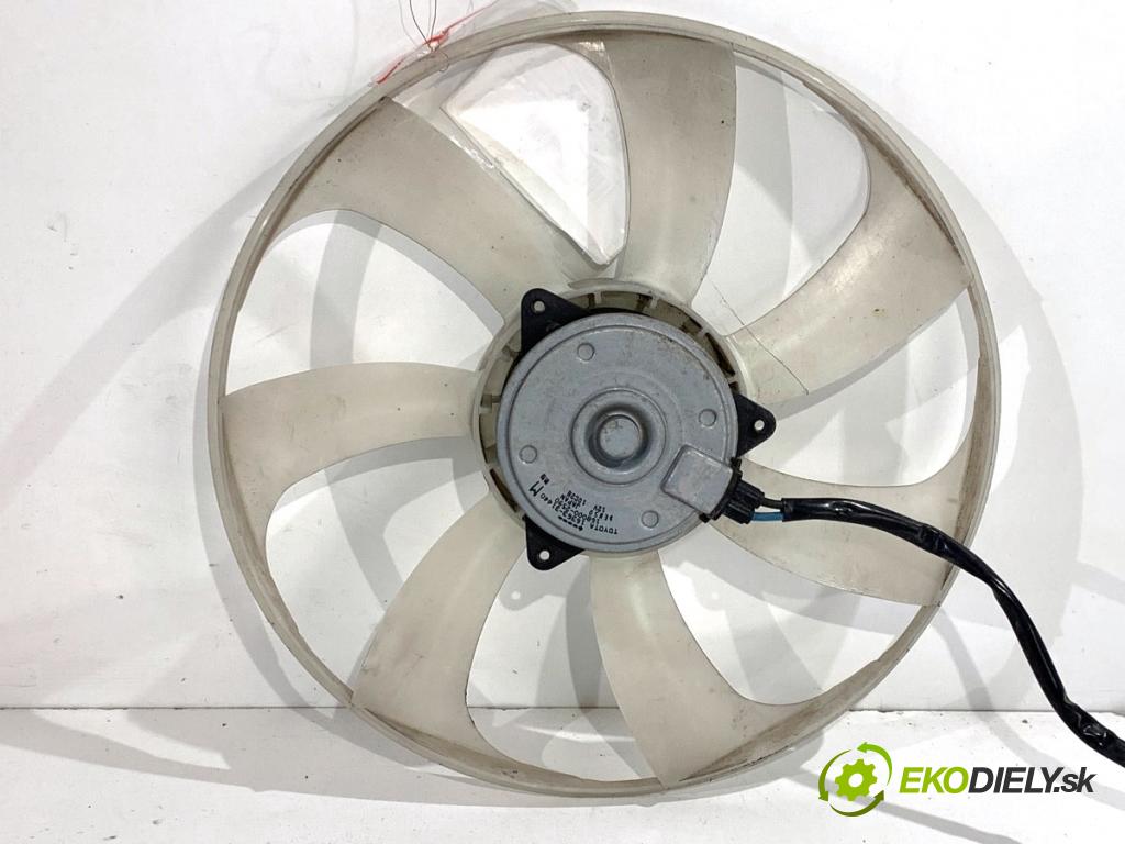 LEXUS IS sedan 2019 133 kW 300h (AVE30_) 2494 Ventilátor chladiča 16363-31440 (Ventilátor)