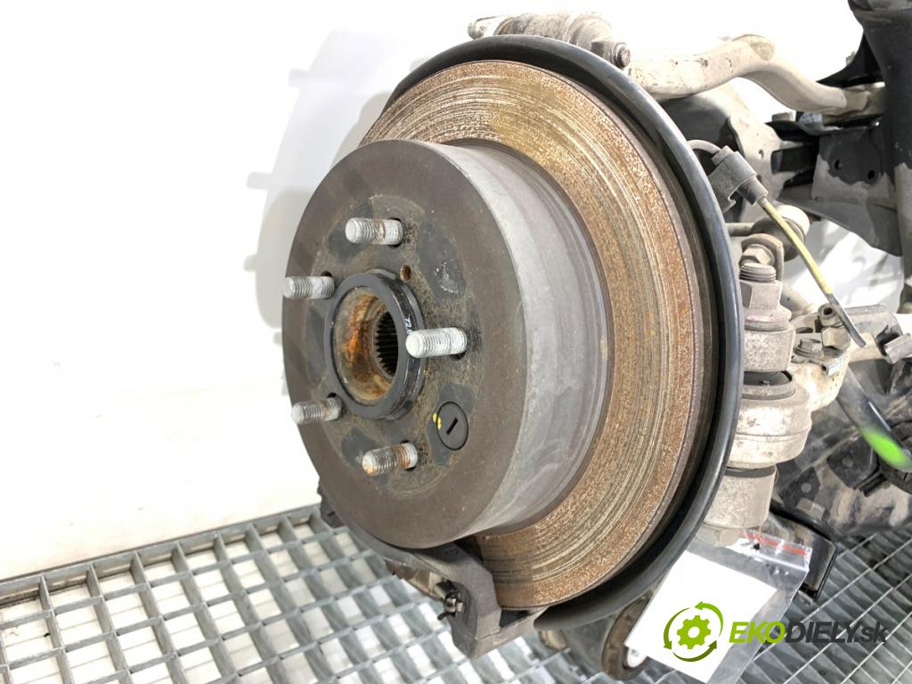 LEXUS IS sedan 2019 133 kW 300h (AVE30_) 2494 Výstuha zad