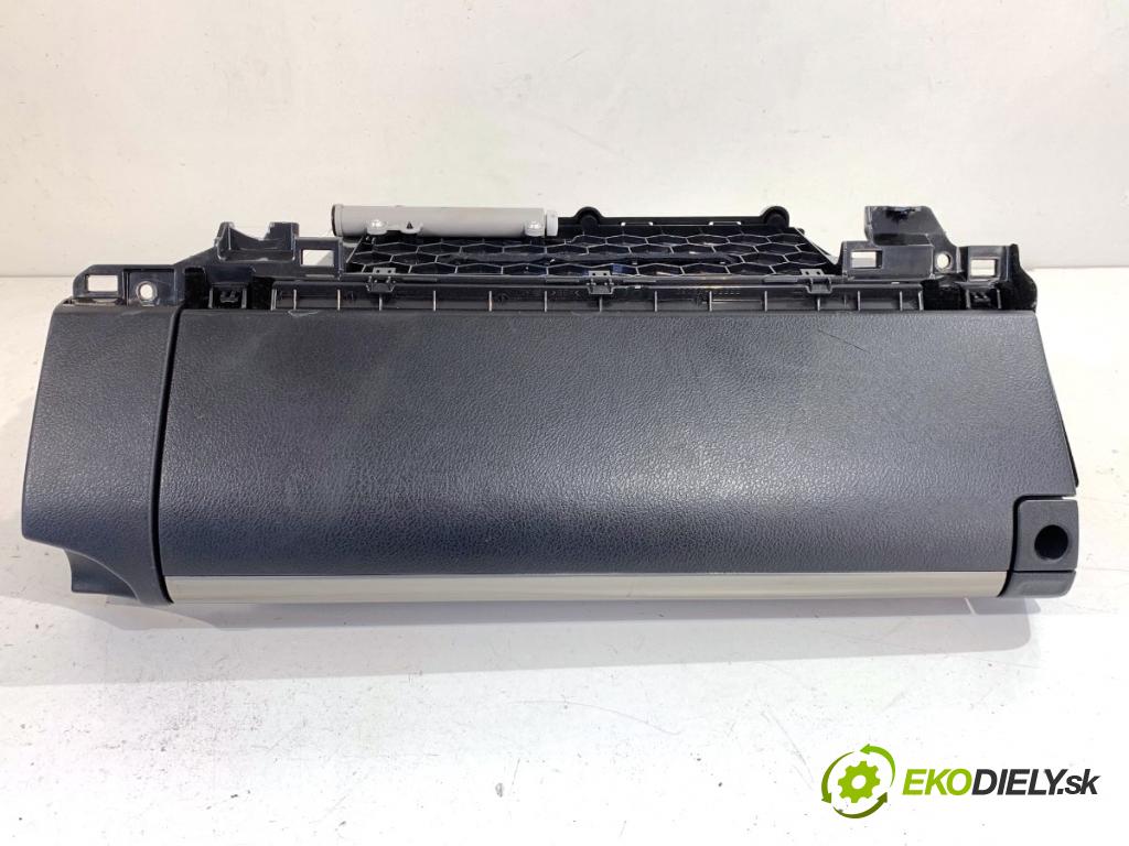 LEXUS IS sedan 2019 133 kW 300h (AVE30_) 2494 přihrádka kastlík spolujezdce 55513-53030 (Přihrádka (kastlík))