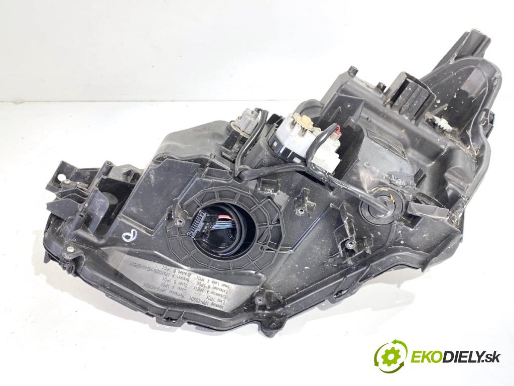 LEXUS IS sedan 2019 133 kW 300h (AVE30_) 2494 Svetlomet pravy predný