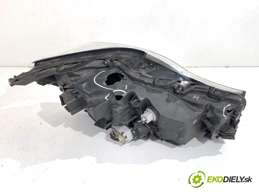 LEXUS IS sedan 2019 133 kW 300h (AVE30_) 2494 Svetlomet ľavy predný