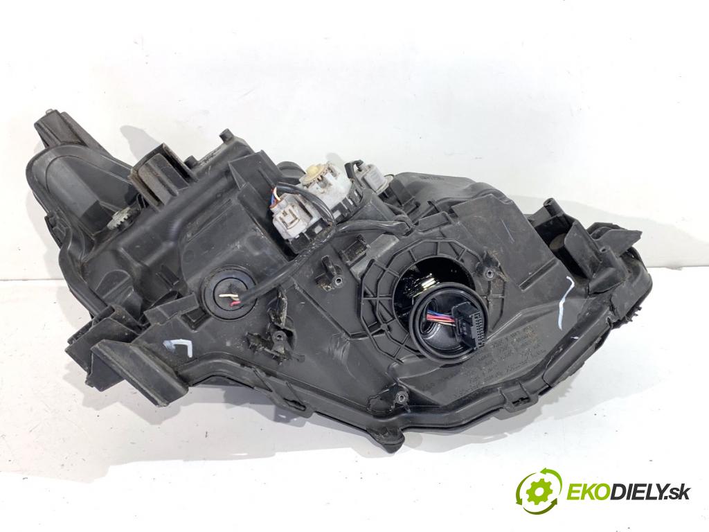 LEXUS IS sedan 2019 133 kW 300h (AVE30_) 2494 Svetlomet ľavy predný