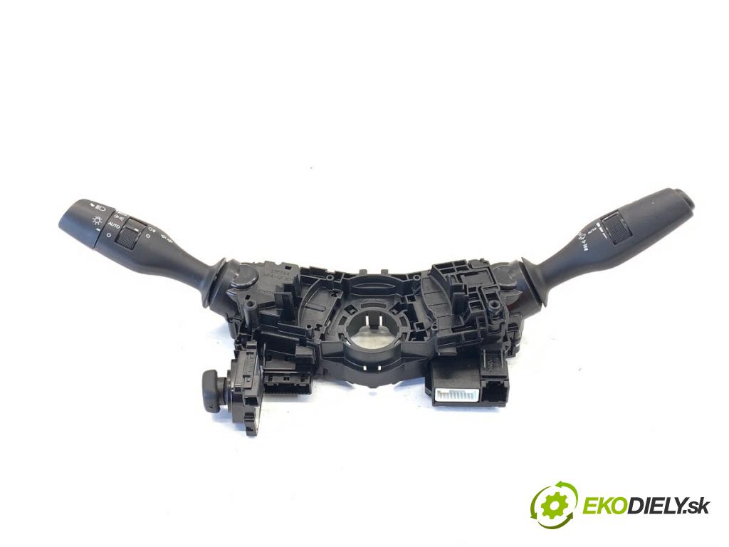 LEXUS IS sedan 2019 133 kW 300h (AVE30_) 2494 Prepínač kombinovaný 17F744 (Prepínacie páčky pod volantom)