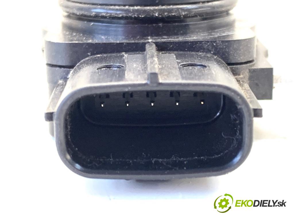 LEXUS IS sedan 2019 133 kW 300h (AVE30_) 2494 váha vzduchu 22204-28010 (Snímač hmotnosti vzduchu)