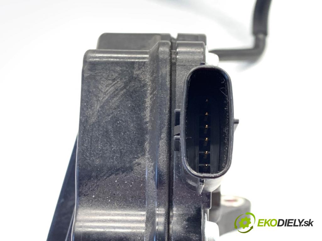 LEXUS IS sedan 2019 133 kW 300h (AVE30_) 2494 Potenciometer plynu 78110-30170 (Potenciometer plynového pedálu)