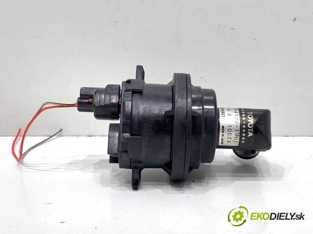 LEXUS IS sedan 2019 133 kW 300h (AVE30_) 2494 DALŠÍ: pumpa vody 064100-1301 (Vodní pumpa)