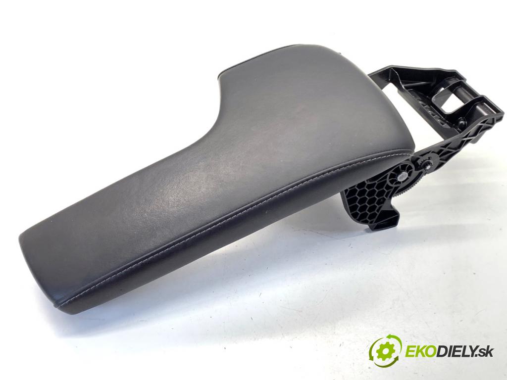 LEXUS IS sedan 2019 133 kW 300h (AVE30_) 2494 loketní opěrka 58962-24040 (Loketní opěrka)