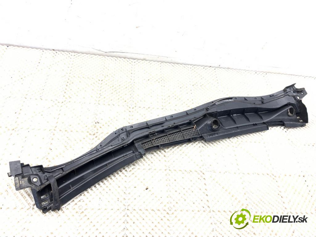 LEXUS IS sedan 2019 133 kW 300h (AVE30_) 2494 Torpédo, plast pod čelné okno 55708-53120 (Torpédo (plast pod čelným sklom))