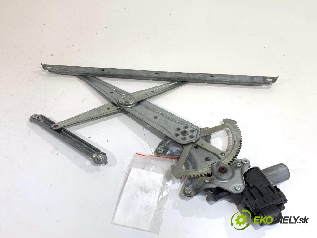 LEXUS IS sedan 2019 133 kW 300h (AVE30_) 2494 Mechanizmus okna pravy predný 85710-53111