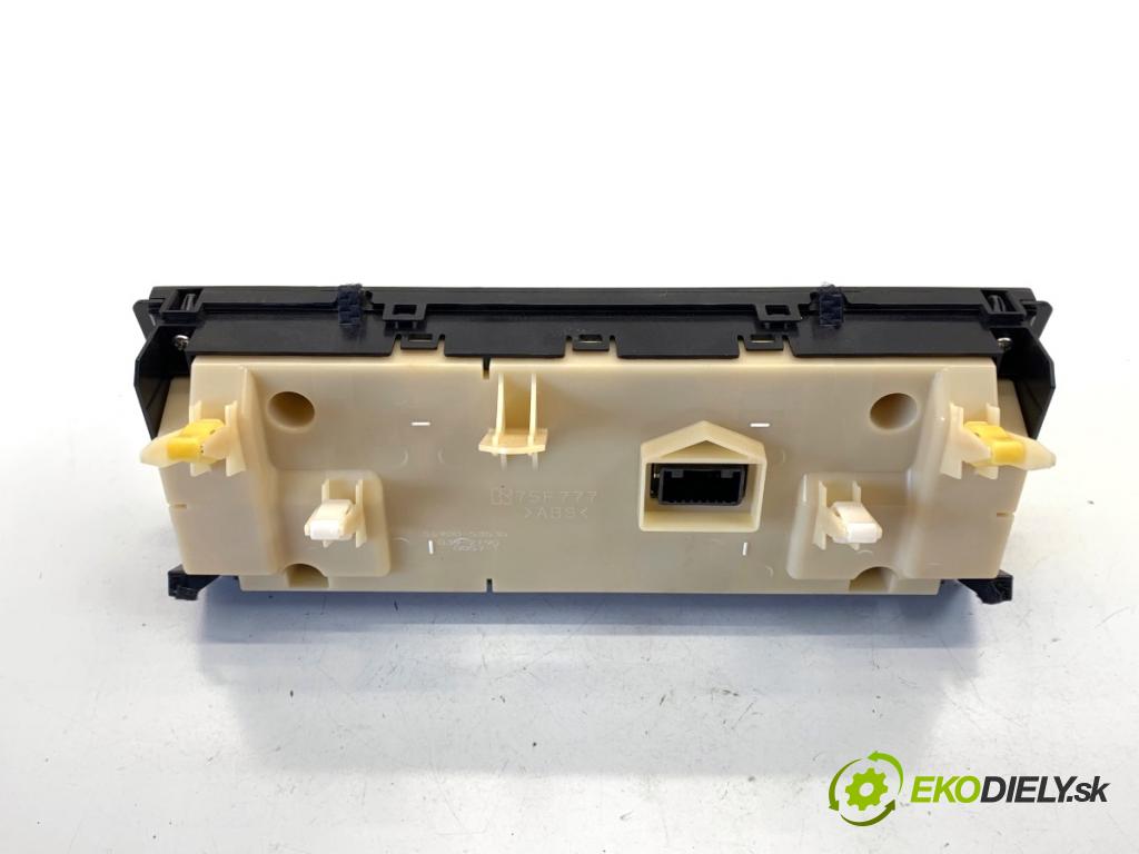 LEXUS IS sedan 2019 133 kW 300h (AVE30_) 2494 Panel ovládania kúrenia 55900-53530 (Prepínacie páčky pod volantom)