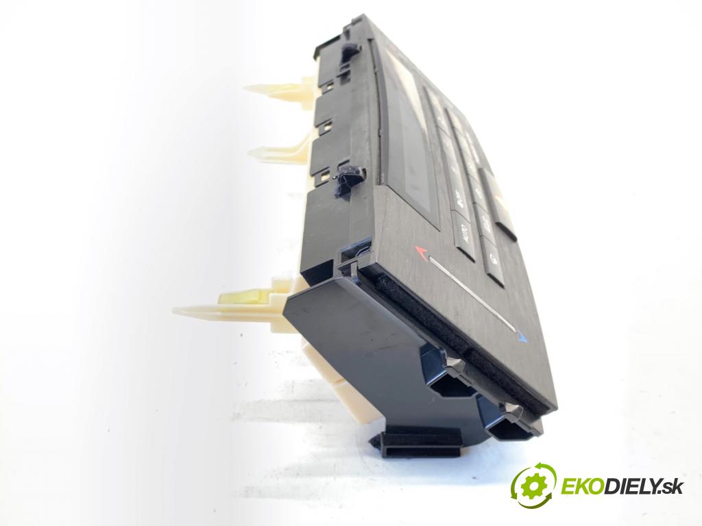 LEXUS IS sedan 2019 133 kW 300h (AVE30_) 2494 Panel ovládania kúrenia 55900-53530 (Prepínacie páčky pod volantom)