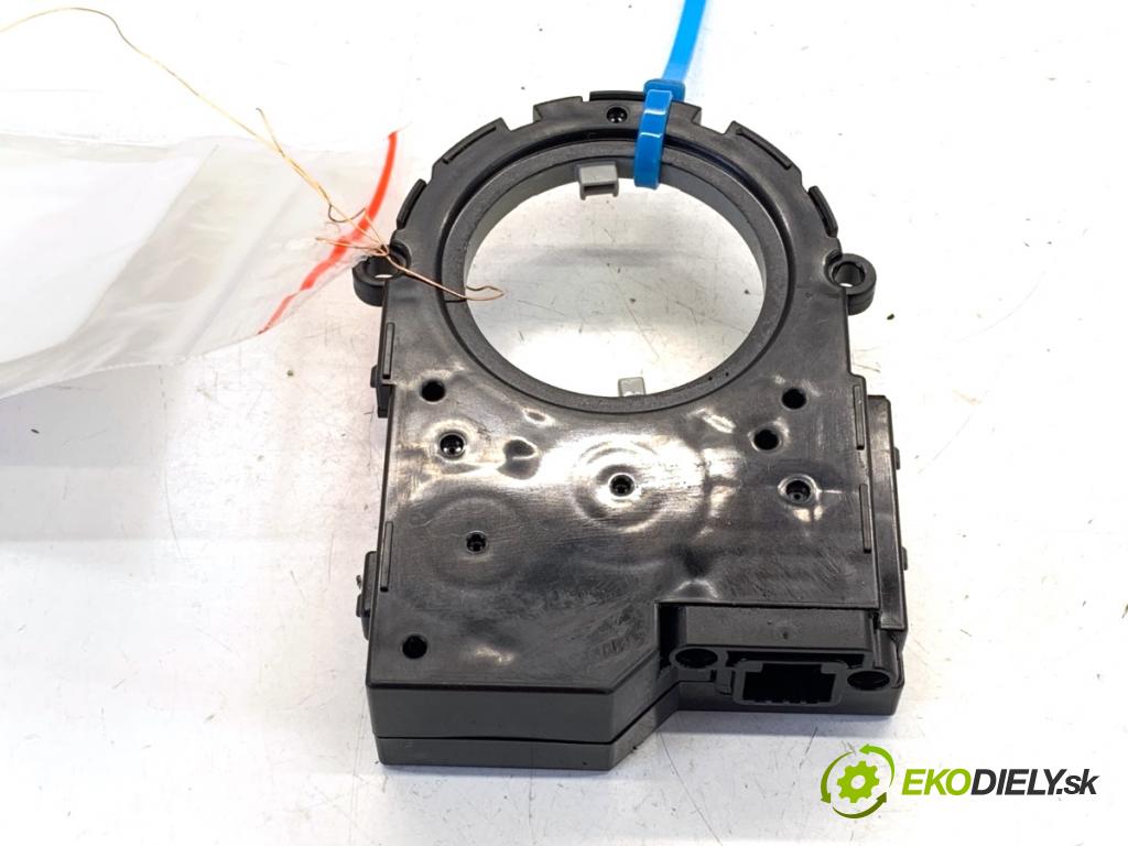 LEXUS IS sedan 2019 133 kW 300h (AVE30_) 2494 snímač ÚHEL: otáčky 89245-30130