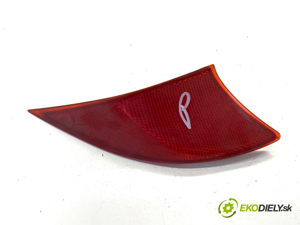 LEXUS IS sedan 2019 133 kW 300h (AVE30_) 2494 světlo nárazníka pravý zadní část reflexní 