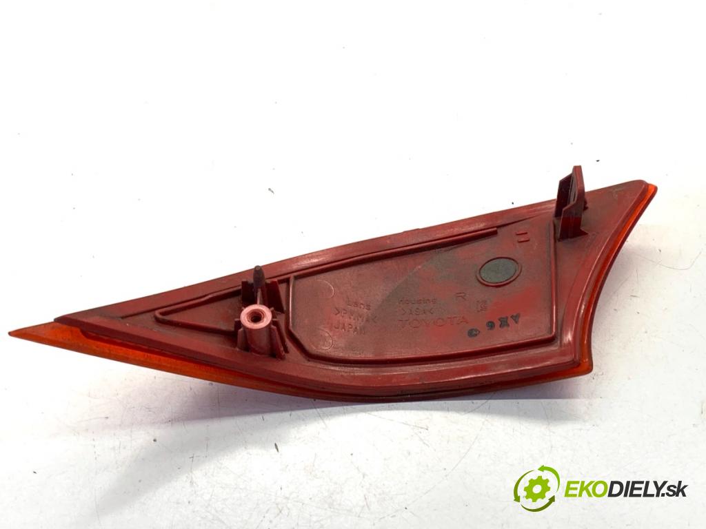 LEXUS IS sedan 2019 133 kW 300h (AVE30_) 2494 světlo nárazníka pravý zadní část reflexní