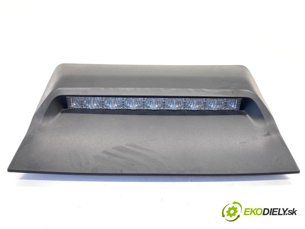 LEXUS IS sedan 2019 133 kW 300h (AVE30_) 2494 světlo brzdových světel 