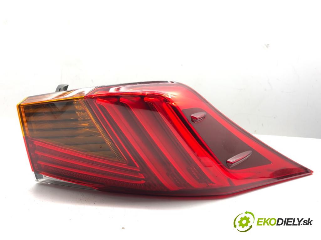 LEXUS IS sedan 2019 133 kW 300h (AVE30_) 2494 světlo pravý zadní část 81550-53330