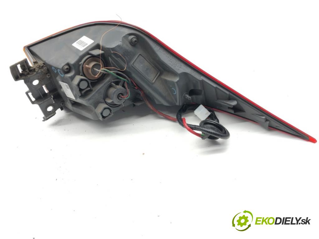 LEXUS IS sedan 2019 133 kW 300h (AVE30_) 2494 světlo levý zadní část 81560-53330