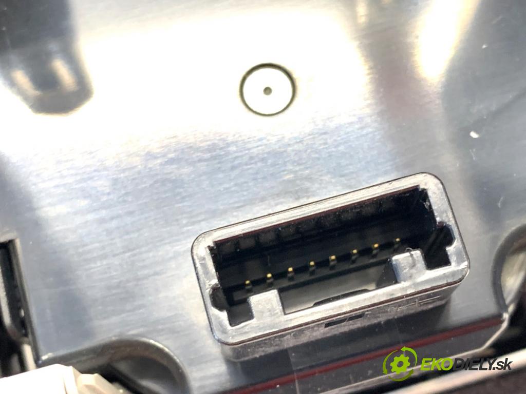 LEXUS IS sedan 2019 133 kW 300h (AVE30_) 2494 mří topení přední část střední 55670-53140