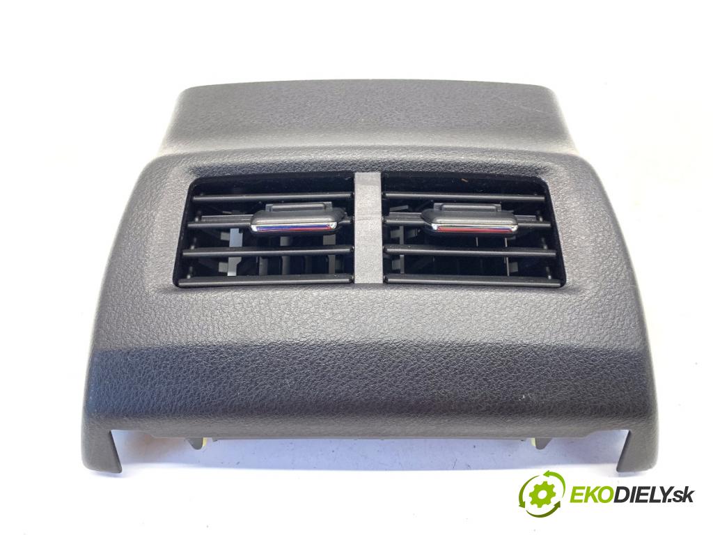 LEXUS IS sedan 2019 133 kW 300h (AVE30_) 2494 mří topení zadní část 58860-53030