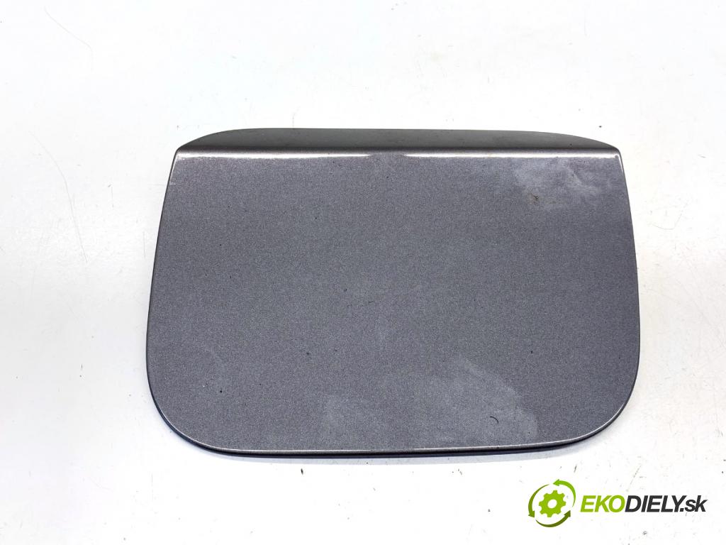 LEXUS IS sedan 2019 133 kW 300h (AVE30_) 2494 dvířka nádrže paliva  (Klika dveří ostatní)