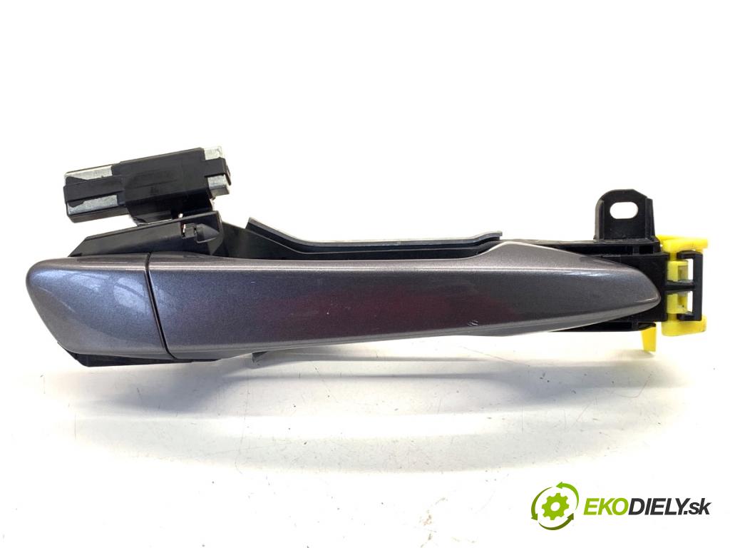 LEXUS IS sedan 2019 133 kW 300h (AVE30_) 2494 klika vnejší pravý zadní část 