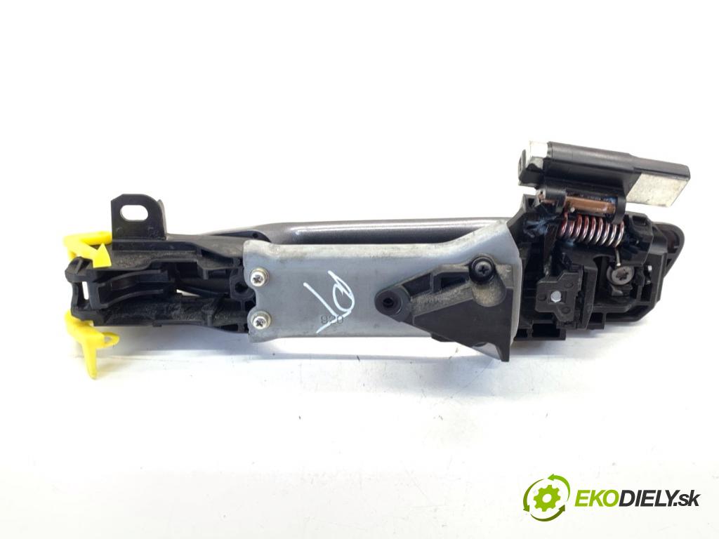 LEXUS IS sedan 2019 133 kW 300h (AVE30_) 2494 klika vnejší pravý zadní část