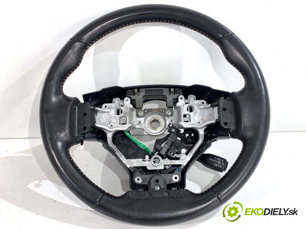 LEXUS IS sedan 2019 133 kW 300h (AVE30_) 2494 volant  (Volant)